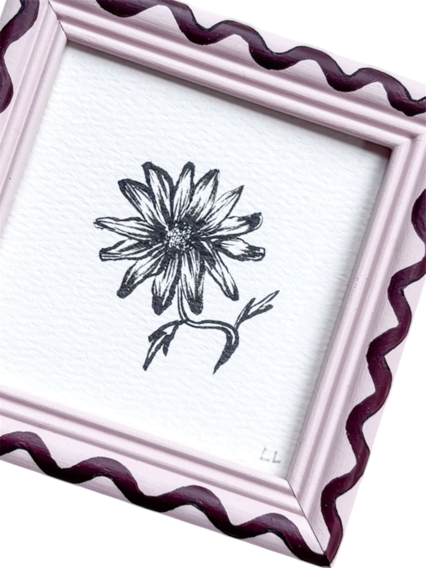 SMALL DAISY ORIGINAL INK ARTWORK IN A HAND PAINTED PINK WITH BURGUNDY WIGGLE FRAME