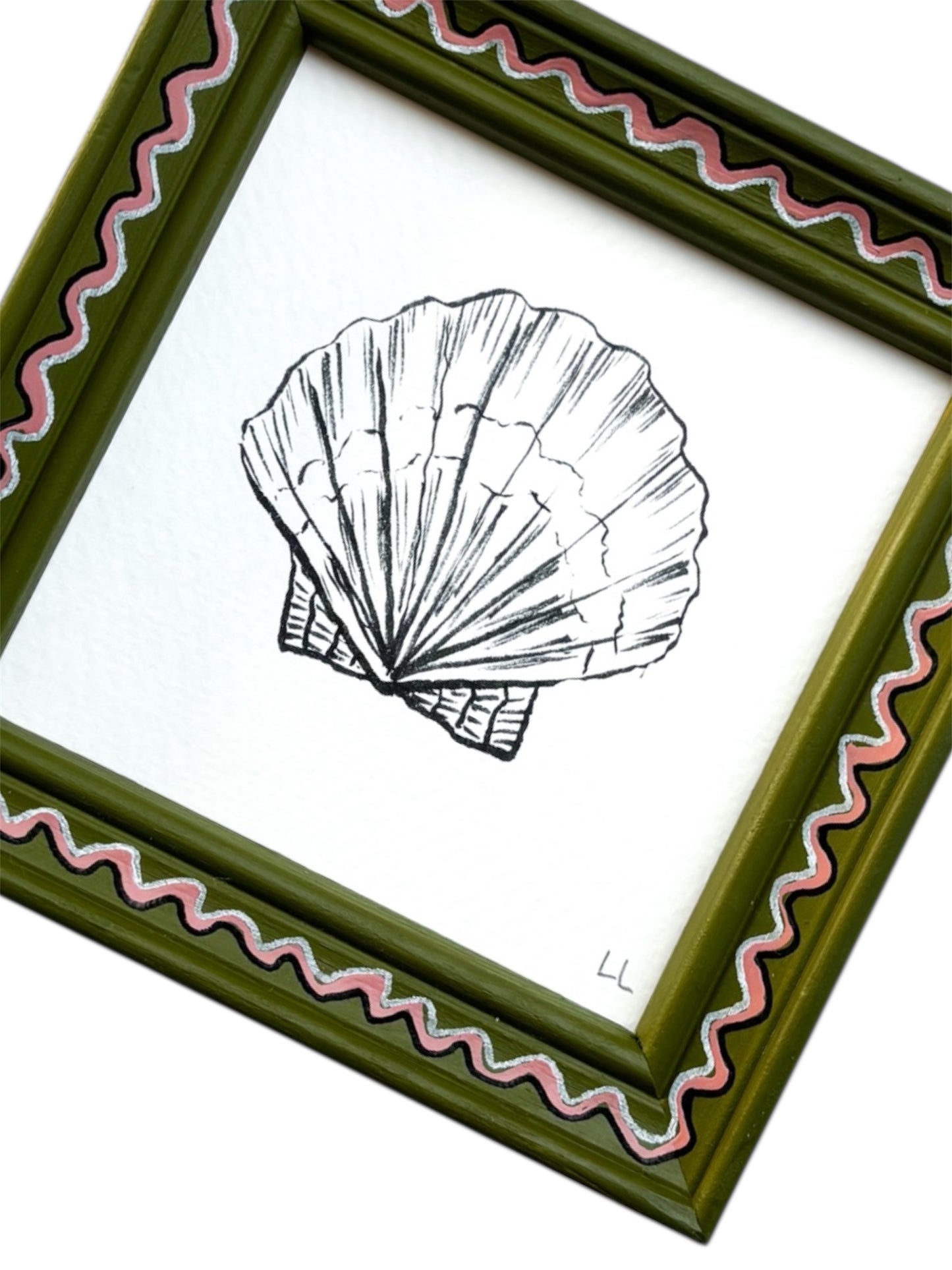 SMALL SCALLOP ORIGINAL INK ARTWORK IN A HAND PAINTED GREEN AND PINK WIGGLE FRAME
